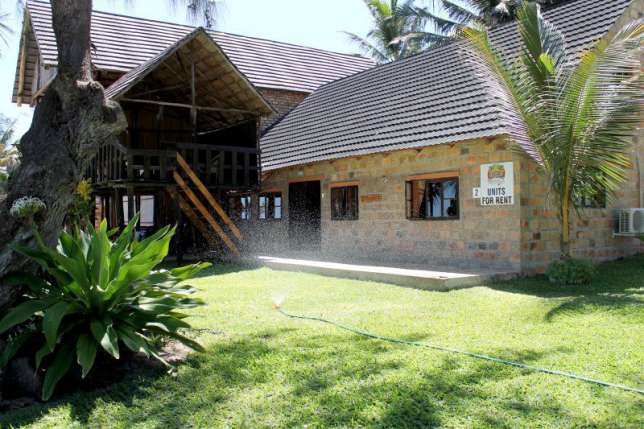 Vende-se o imperdivel LODGE na praia de Barra em Nhambane Bairro - imagem 1