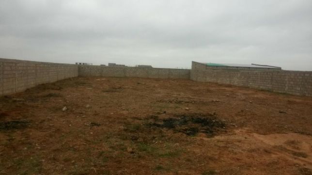 Vendo terreno na berma da estrada na costa de sol em frente da ADPP Maputo - imagem 7