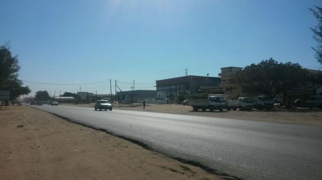 Vende-se uma propriedade a beira da estrada nacional Maputo - imagem 1