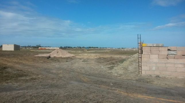 Transpassa-se terrenos na costa de sol Maputo - imagem 3