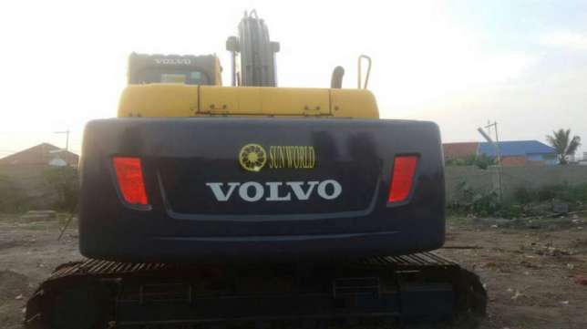 Retro Volvo semi nova Maputo - imagem 4