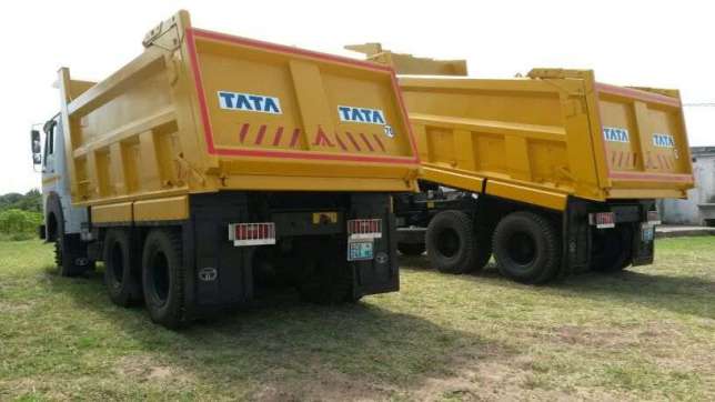 Camião TATA 14 toneladas Cidade de Matola - imagem 1
