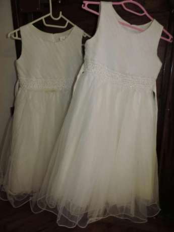 Vende-se Vestidos de DAMINHAS Maputo - imagem 3