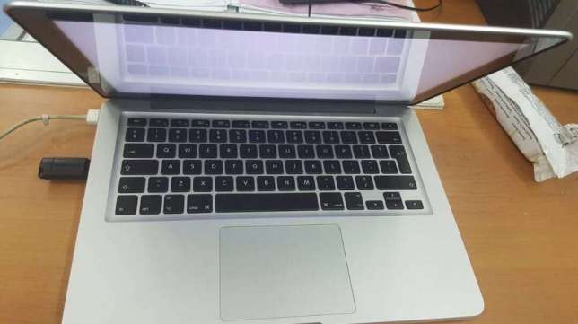 MacBook Pro 2012 Intel Core i5 2.4GHz 4GB d ram e 500GB SSHD Clean Sommerschield - imagem 5