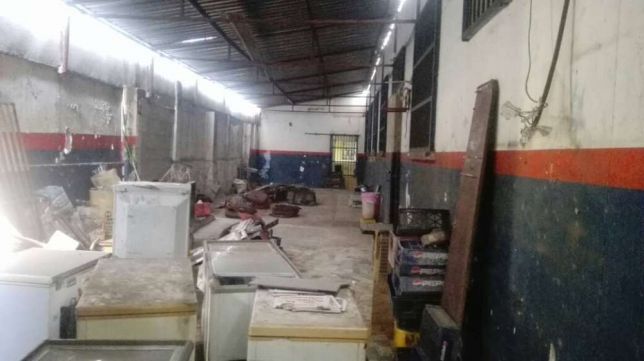 Vende-se armazém de 5 000m2 na N1 enfrente ao jardim zoológico Bairro do Jardim - imagem 1