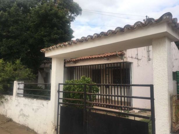 Vende-se casa T3 com Anexo na liberdade mesmo nas Bombas da Galp Fomento - imagem 1