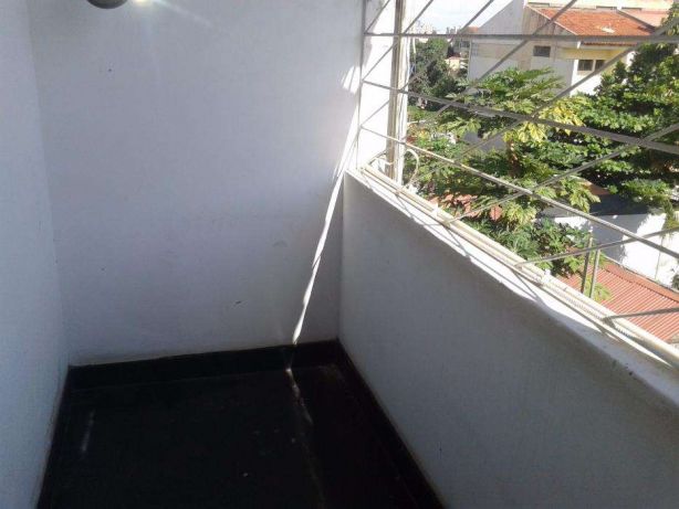 Moradia T4 coop com 3 pisos ideal para escritório Maputo - imagem 5