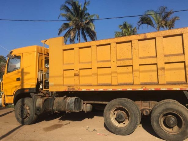 Vendo camião basculante de 16 toneladas Fomento - imagem 3