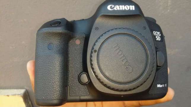 Câmera profissional canon 5D mark 3, body... tenho lente também 24-105 Alto-Maé - imagem 4