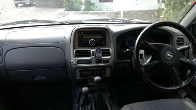 Vendo Nissan Hardbody Boane - imagem 3