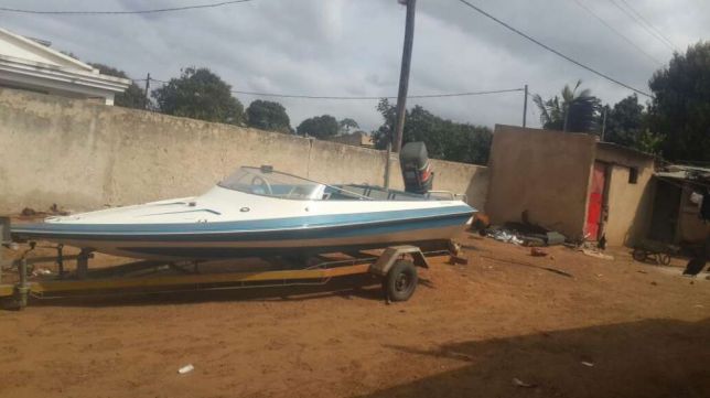 Barco semi novo Maputo - imagem 8