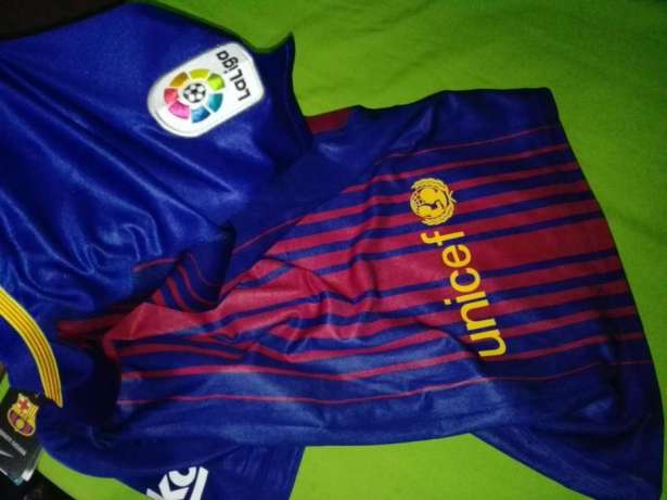 Camisetas Jersey de Barcelona. Epoca 2017/18 Sommerschield - imagem 5
