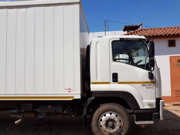 A venda Isuz FTR 850 truck 2016 Bairro do Jardim - imagem 4