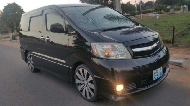 Toyota alphard2.4 4cilindros parque Maputo - imagem 1