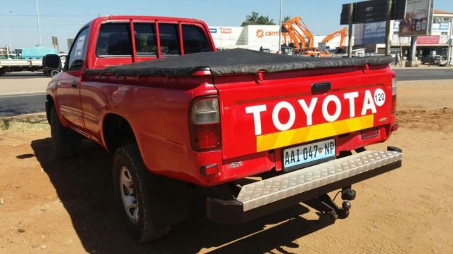 Toyota hilux 2.5 Maputo - imagem 3