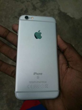 ***Oferta*** iPhone 6s Silver 64GB's Maputo - imagem 2