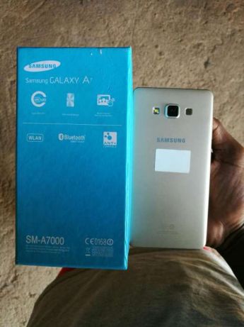 ***Oferta*** Samsung Galaxy A7 duos 16GB's Gold Maputo - imagem 3