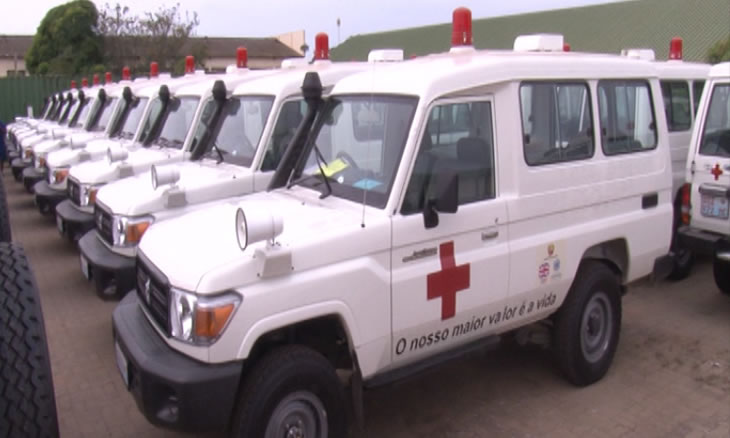 MISAU recebe 32 ambulâncias e material cirúrgico do Reino Unido