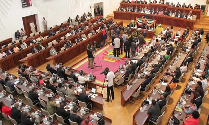 Governo vai hoje ao parlamento para sessão de perguntas