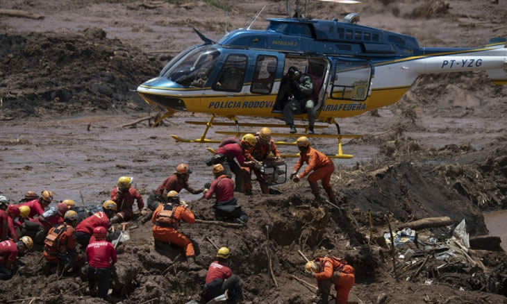 Sobe para 142 número de mortos em Brumadinho