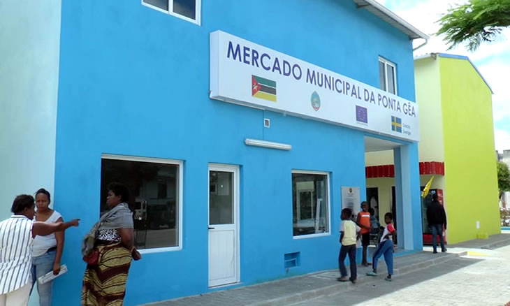 Vendedores desapontados com CMB pela não atribuição de mercearias no mercado da Ponta Gêa