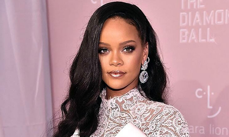 Rihanna é a cantora mais rica do mundo