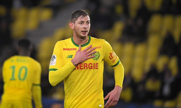 Corpo de Emiliano Sala recuperado no interior do avião