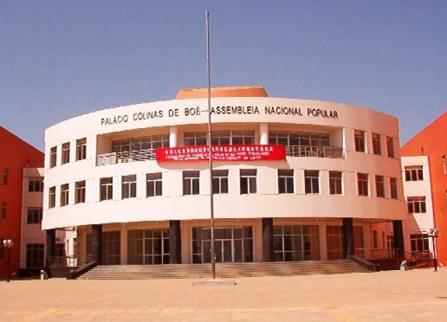 Presidente do parlamento toma posse na Guiné-Bissau