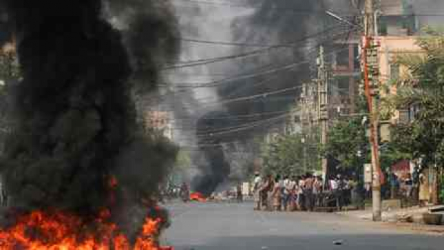 Myanmar: Pelo menos 20 mortos em protestos em várias cidades