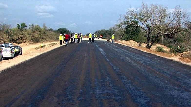 Estrada Tica-Búzi, em Sofala, estará pronta até Setembro de 2021