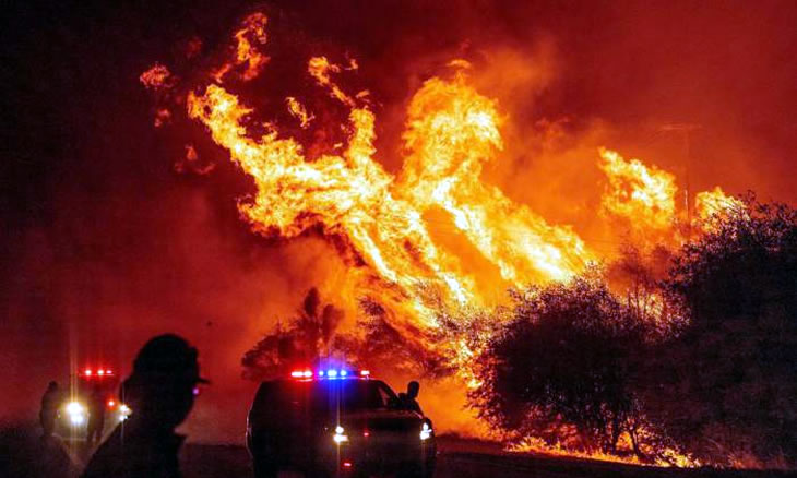 Incêndios matam seis pessoas nos Estados Unidos da América